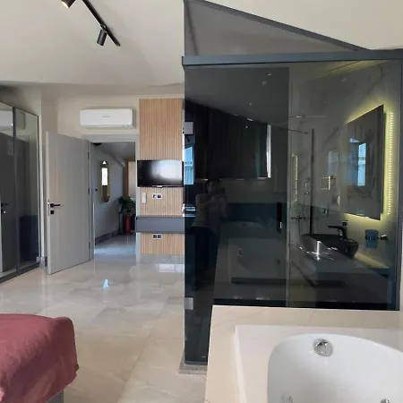 Villa Lueks Versace Villasi, Sauna, Jakuzi, Hamam, Yuezme Havuzu Ve Barbekue Alani *