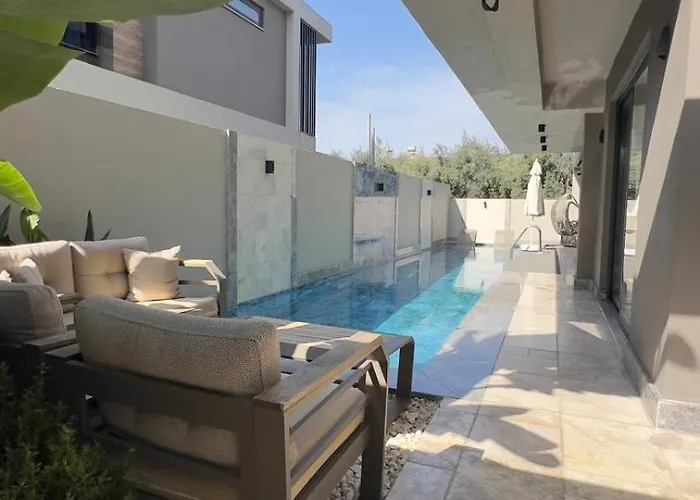 Lueks Versace Villasi, Sauna, Jakuzi, Hamam, Yuezme Havuzu Ve Barbekue Alani