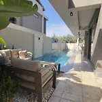 Lüks Versace Villası, Sauna, Jakuzi, Hamam, Yüzme Havuzu Ve Barbekü Alanı