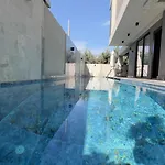 Lüks Versace Villası, Sauna, Jakuzi, Hamam, Yüzme Havuzu Ve Barbekü Alanı * Fethiye