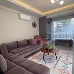 Lueks Versace Villasi, Sauna, Jakuzi, Hamam, Yuezme Havuzu Ve Barbekue Alani *
