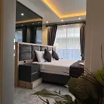 Villa Lüks Versace Villası, Sauna, Jakuzi, Hamam, Yüzme Havuzu Ve Barbekü Alanı *
