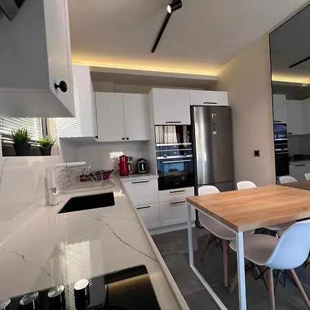 Lüks Versace Villası, Sauna, Jakuzi, Hamam, Yüzme Havuzu Ve Barbekü Alanı