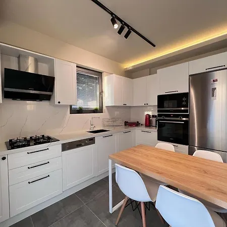 Lüks Versace Villası, Sauna, Jakuzi, Hamam, Yüzme Havuzu Ve Barbekü Alanı Villa