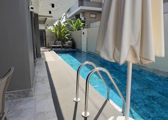 Lüks Versace Villası, Sauna, Jakuzi, Hamam, Yüzme Havuzu Ve Barbekü Alanı Fethiye
