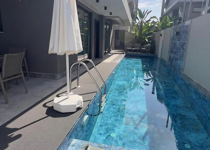 Lüks Versace Villası, Sauna, Jakuzi, Hamam, Yüzme Havuzu Ve Barbekü Alanı * Fethiye