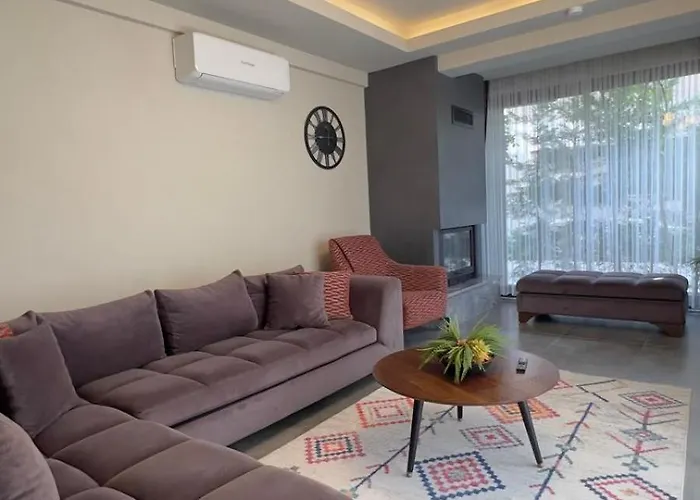 Lüks Versace Villası, Sauna, Jakuzi, Hamam, Yüzme Havuzu Ve Barbekü Alanı *