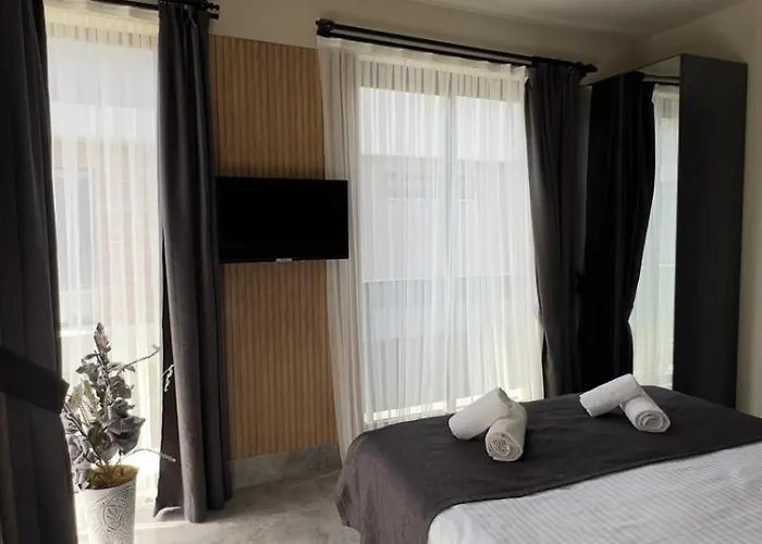 Lüks Versace Villası, Sauna, Jakuzi, Hamam, Yüzme Havuzu Ve Barbekü Alanı Villa Fethiye
