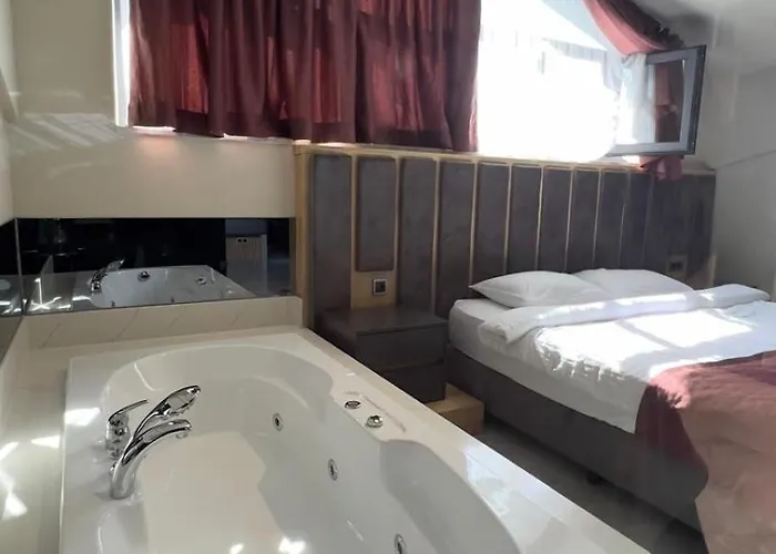 Lueks Versace Villasi, Sauna, Jakuzi, Hamam, Yuezme Havuzu Ve Barbekue Alani Вилла *